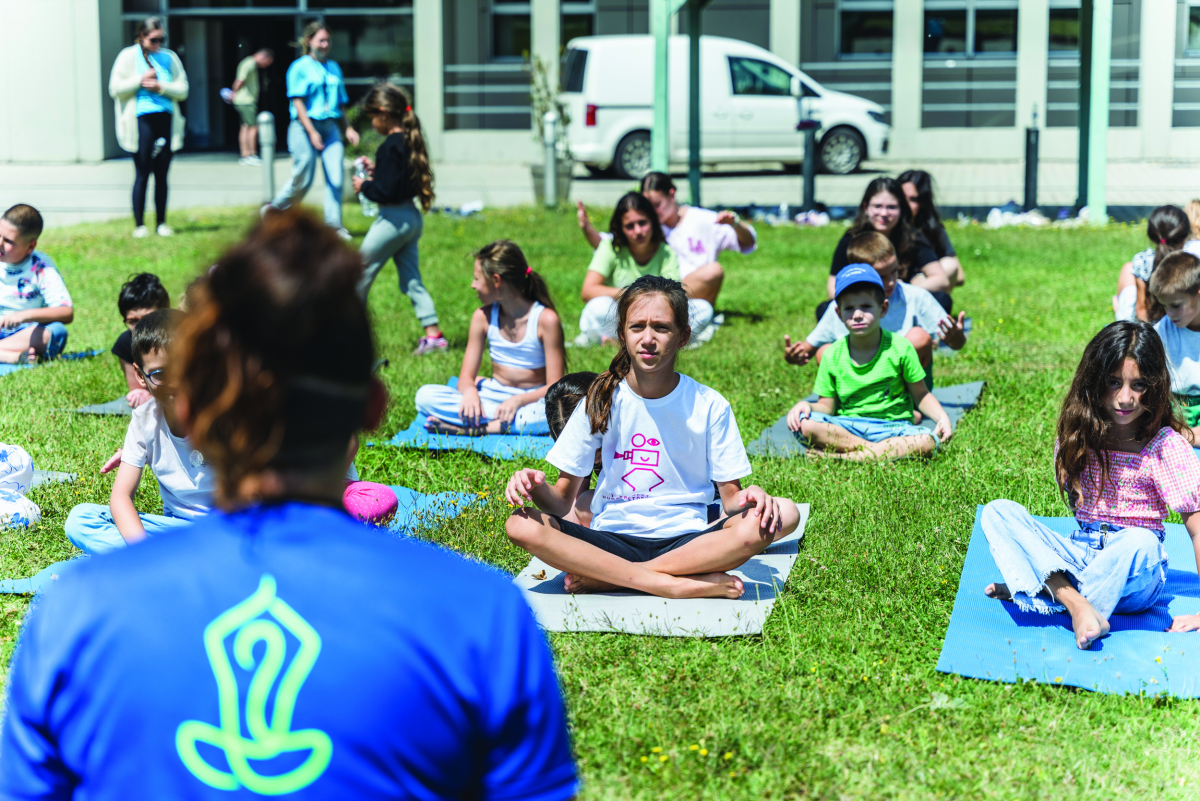 Yoga session with Erëza Vokshi