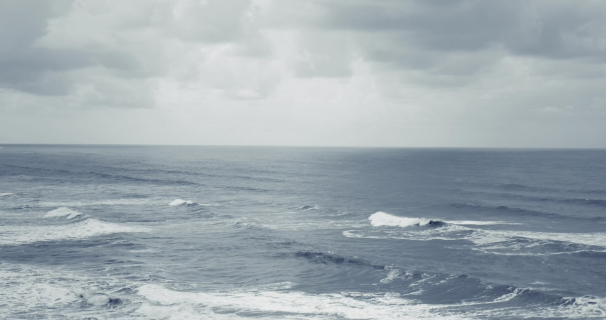 małni—towards the ocean, towards the shore