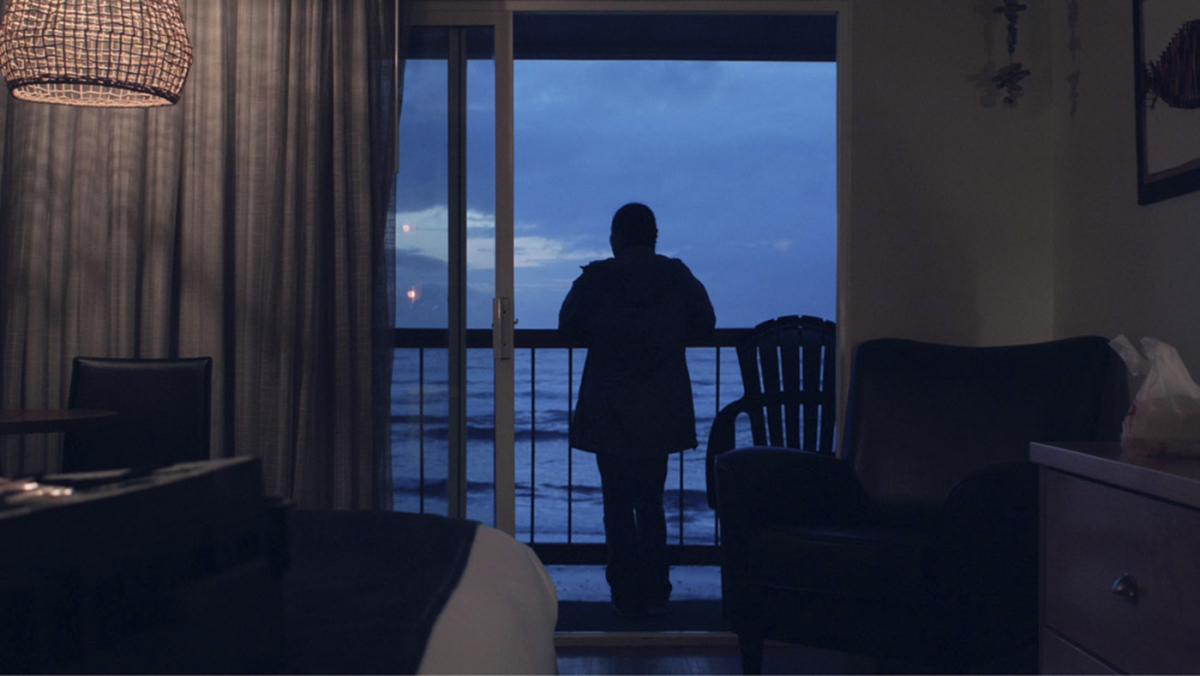 małni—towards the ocean, towards the shore