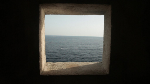 Evaporating Borders