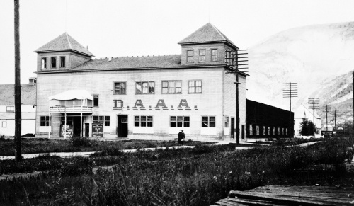 DAWSON CITY: FROZEN TIME