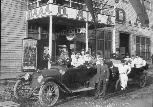 Dawson City: Frozen Time